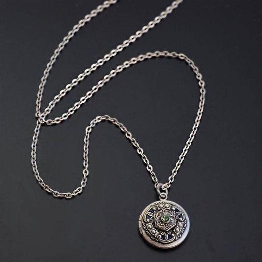 Victorian Rosette Silver Locket