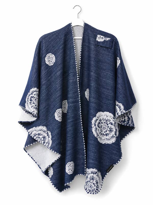 Blossoming Reversible Short Loop Wrap