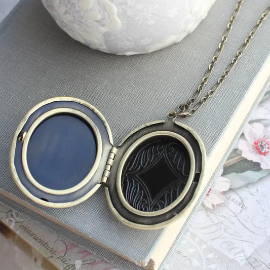 Big Cameo Locket Necklace