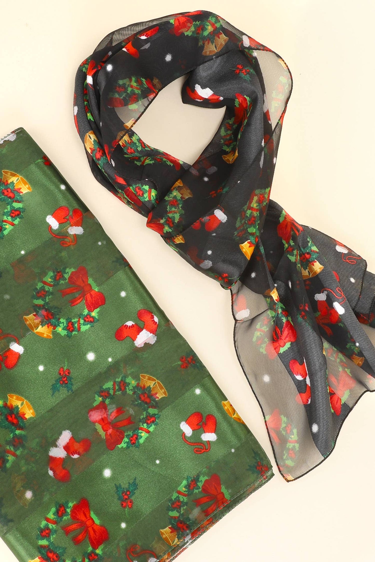 Decorative Christmas Wreath Scarf