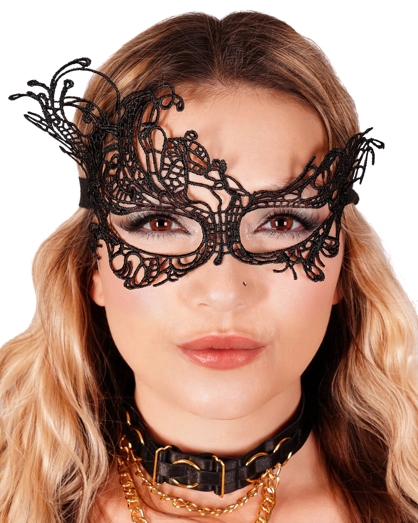 Black Enchanting Lace Mask