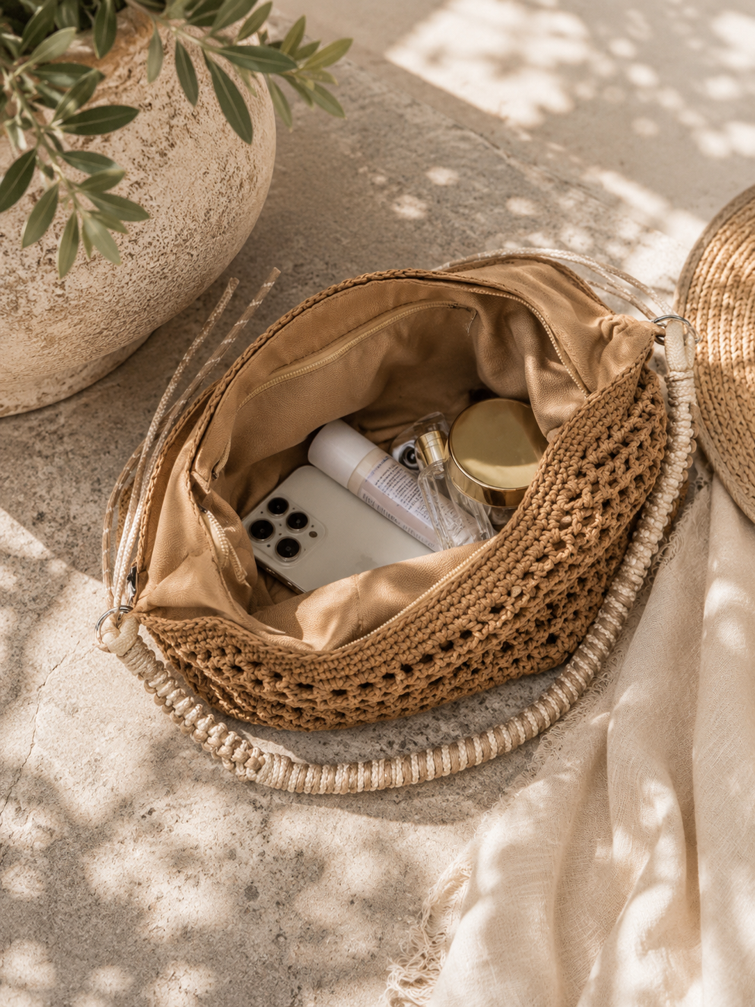 Oversized Straw Woven Travel Handbag