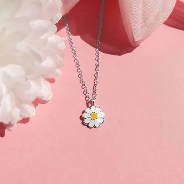 Daisy Charm Necklace