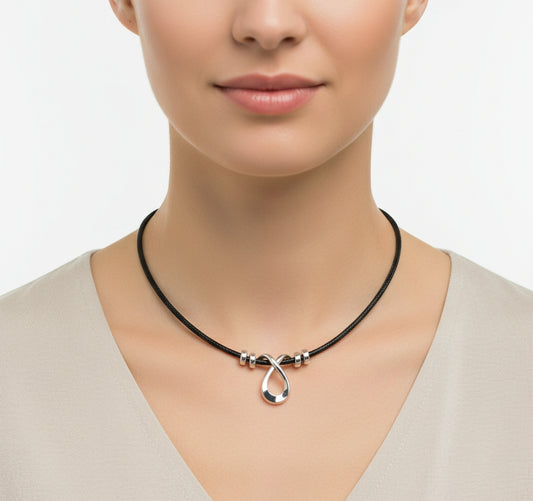 Teardrop Twist Necklace