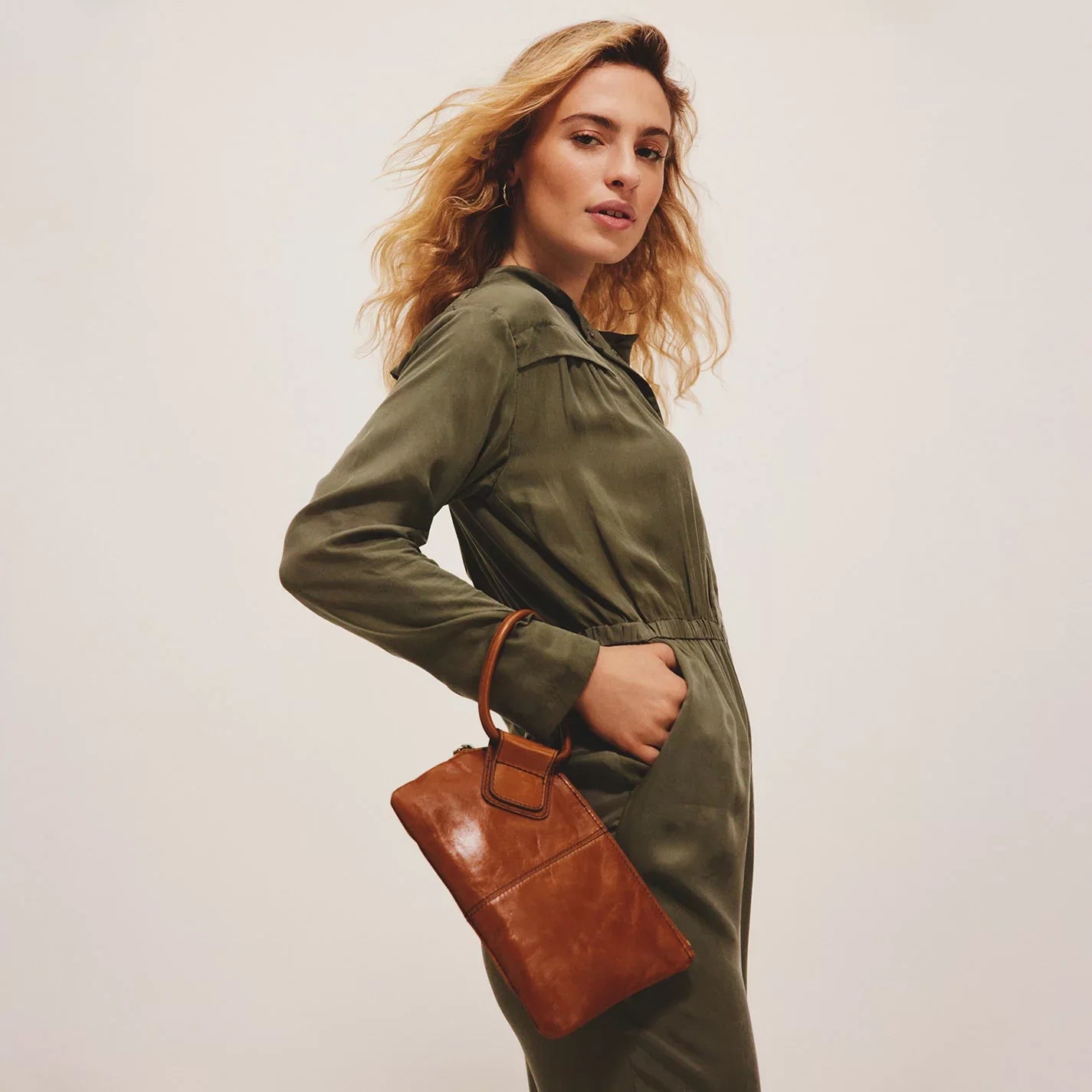Sable Wristlet in Polished Leather