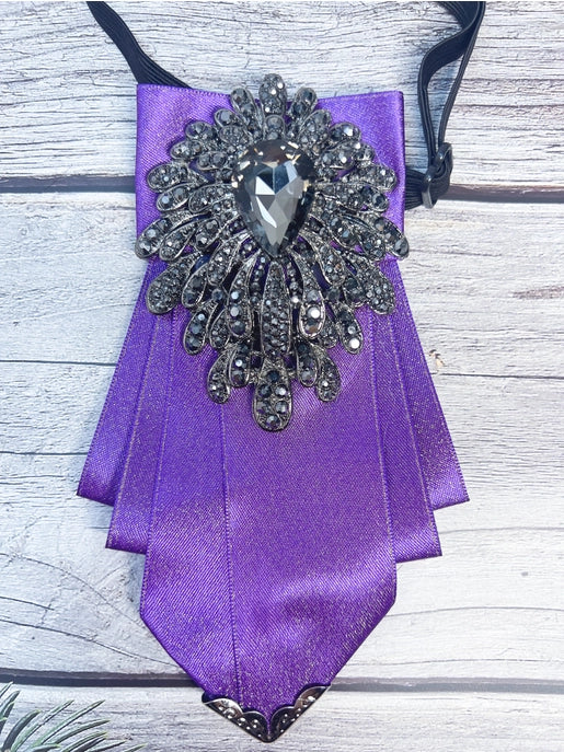 Unisex Necktie w/ Brooch